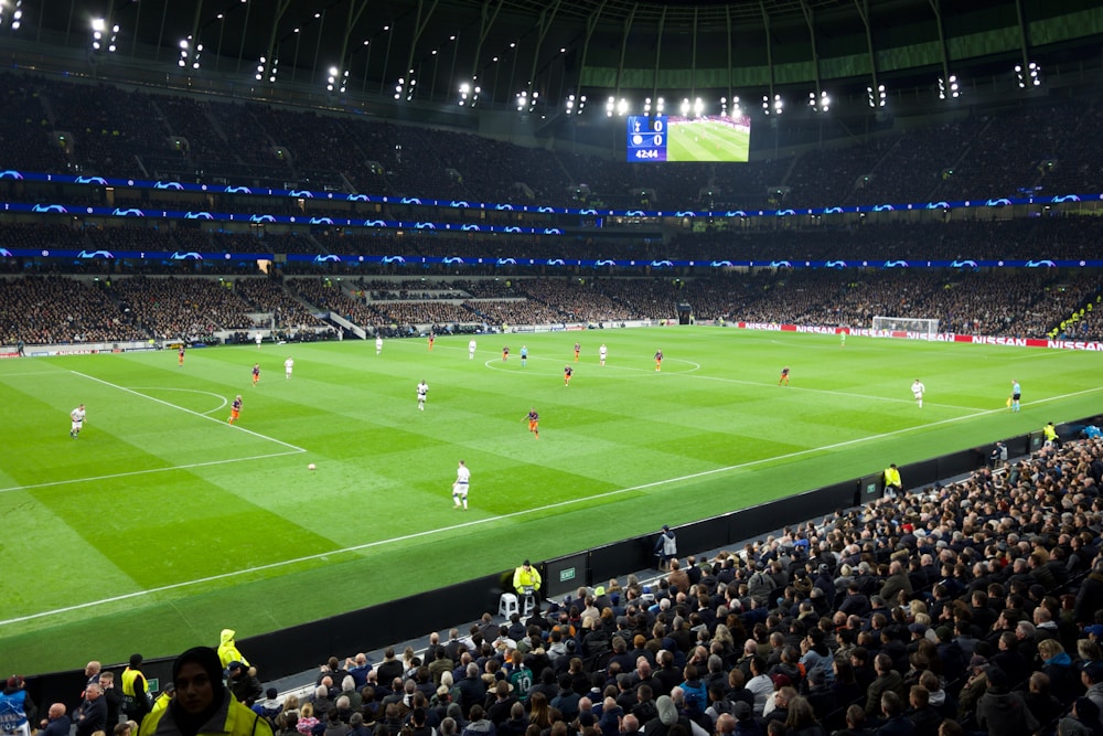 two teams playing soccer inside stadium, Inter e Milan