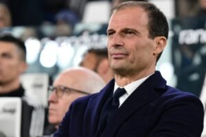 Allegri tedoforo verso Milano-Cortina 2026: il tecnico del Milan porta la Fiamma Olimpica