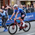 Mathieu Van der Poel vince Milano-Sanremo 2025