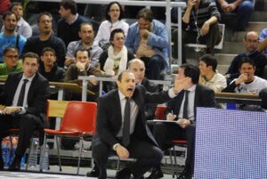Ettore Messina lascia l’Olimpia Milano: si chiude un’era da dieci trofei