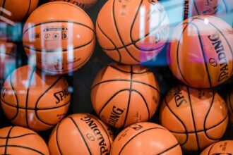 brown Spalding basketball lot