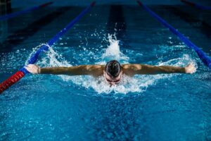Sport acquatici Milano: guida completa tra piscine e Idroscalo