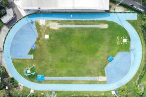 Campo XXV Aprile, Milano difende la pista di atletica: fermata l’espansione di tennis e padel