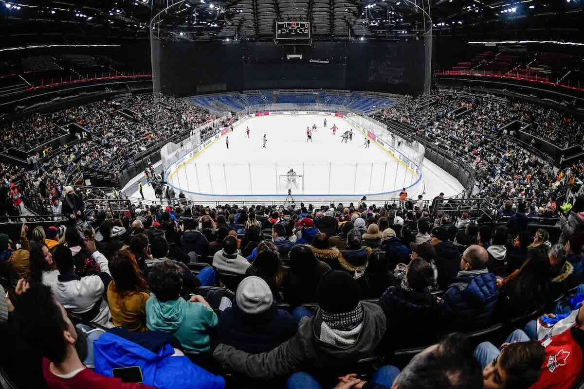 Il grande spettacolo di pubblico delle Milano Hockey Finals (Credito foto- Diego Barbieri)