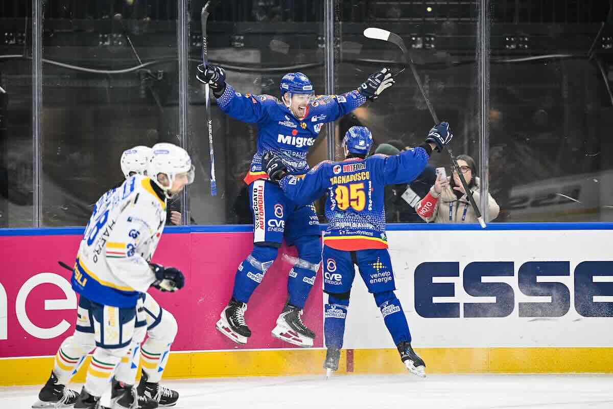 Milano Hockety Finals, l'Asiago festeggia il successo sul Cortina (Credito foto- Diego Barbieri)