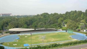 Milano, quattro campi da padel al centro del XXV Aprile: il futuro dell’atletica è a rischio