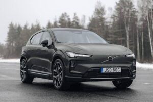 Volvo EX60: debutto italiano al Volvo Studio Milano