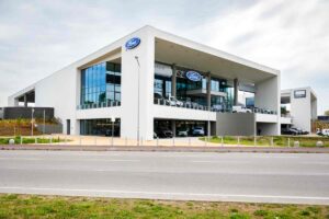 Milano Linate, nasce il maxi centro Ambrostore: «Un nuovo modo di vivere l’auto»