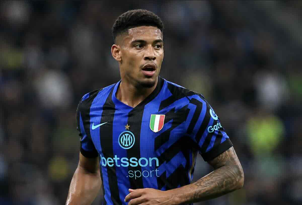 Luis Henrique in azione con la maglia dell'Inter