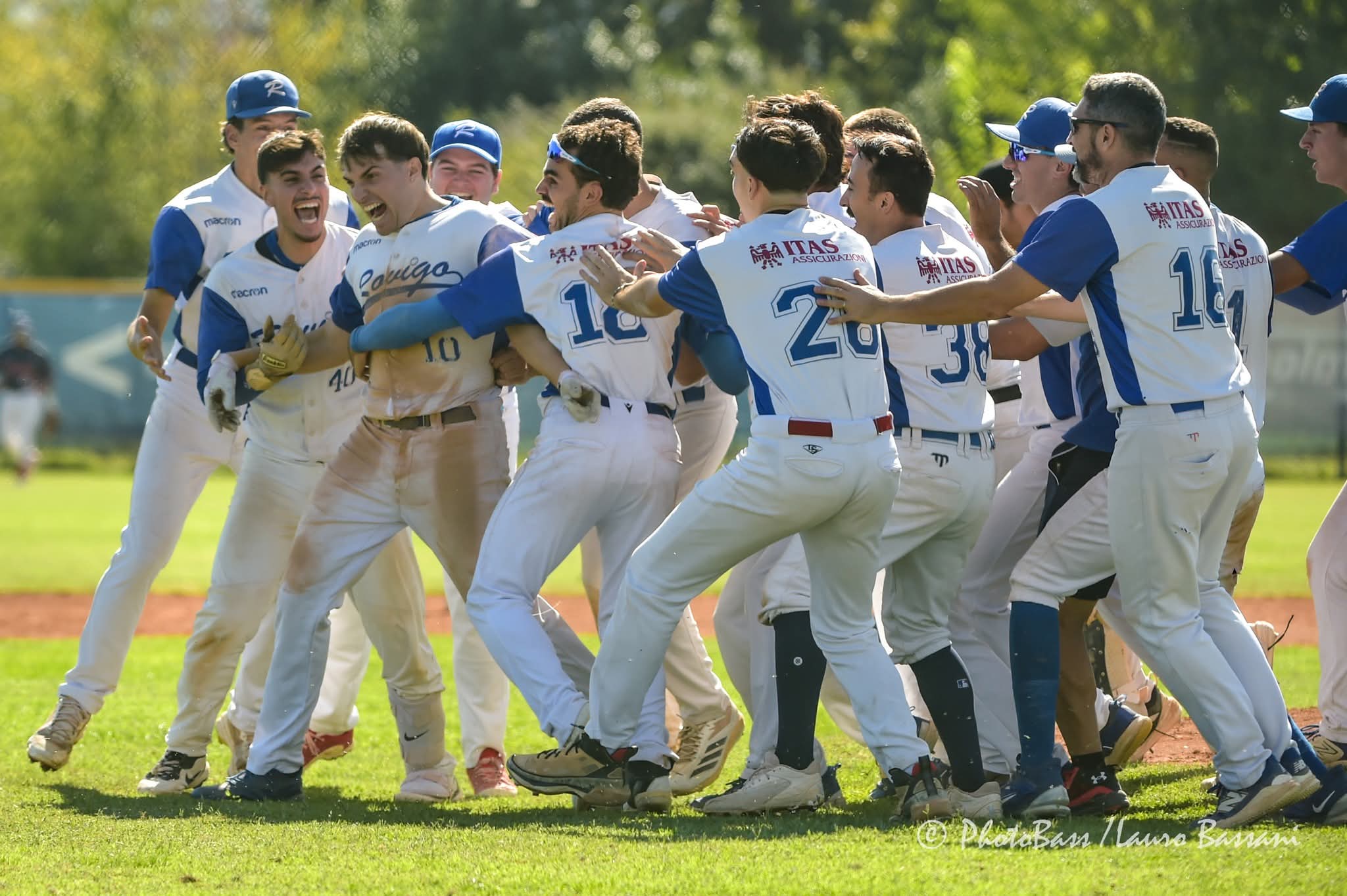 Baseball, Milano 1946 ko al Kennedy: Rovigo vola in A Gold