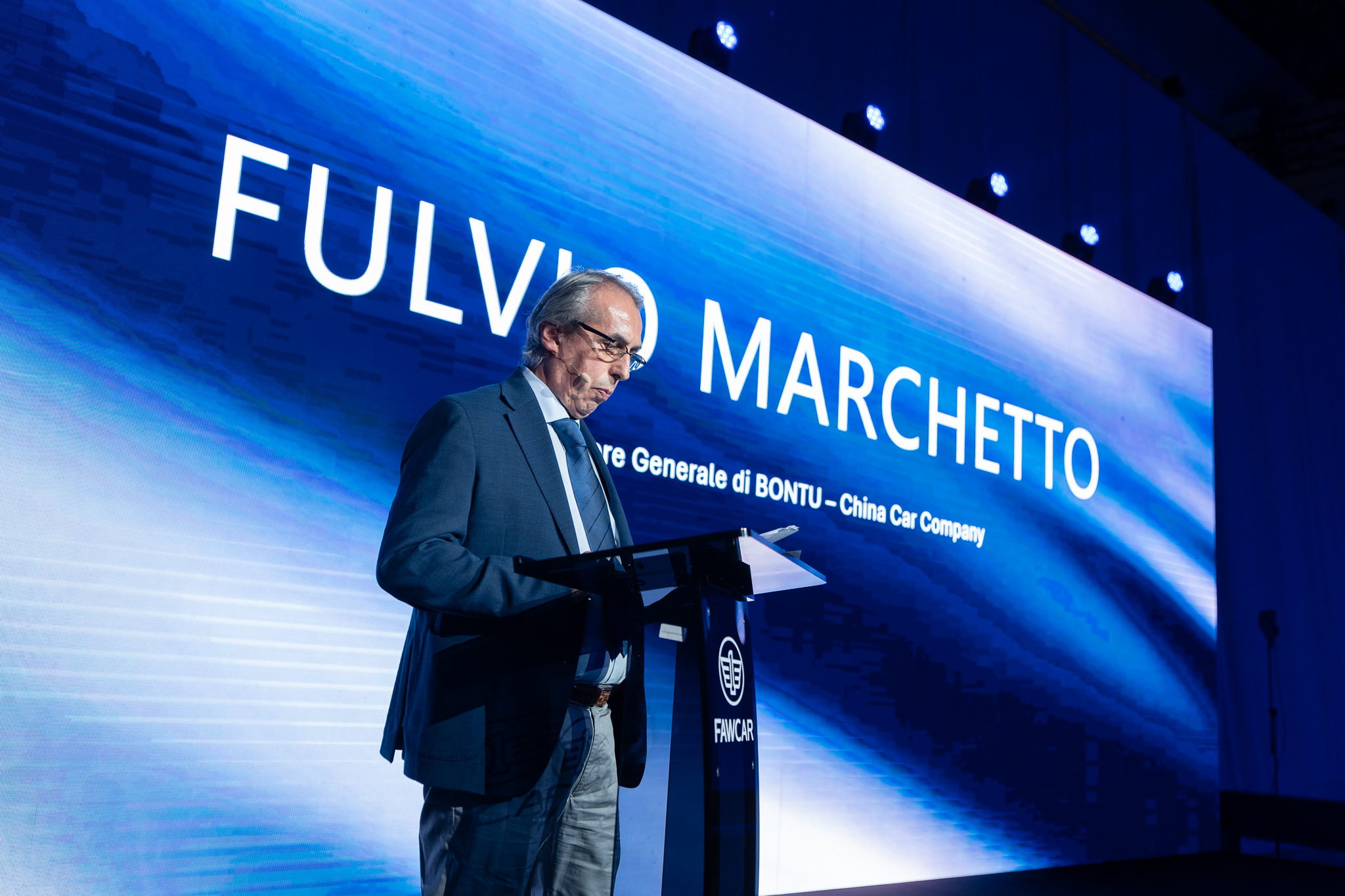 FAWCAR presenta 5 suv a milano